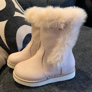 Tahari fur boots NWT sparkle blush pink-toddler 6